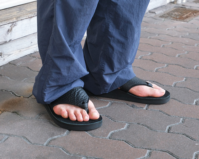 【一回使用】THE SANDALMAN レザーサンダルブラックUS8USA製 THE SANDALMAN ブラック ウィーヴ クロムエクセル レザー