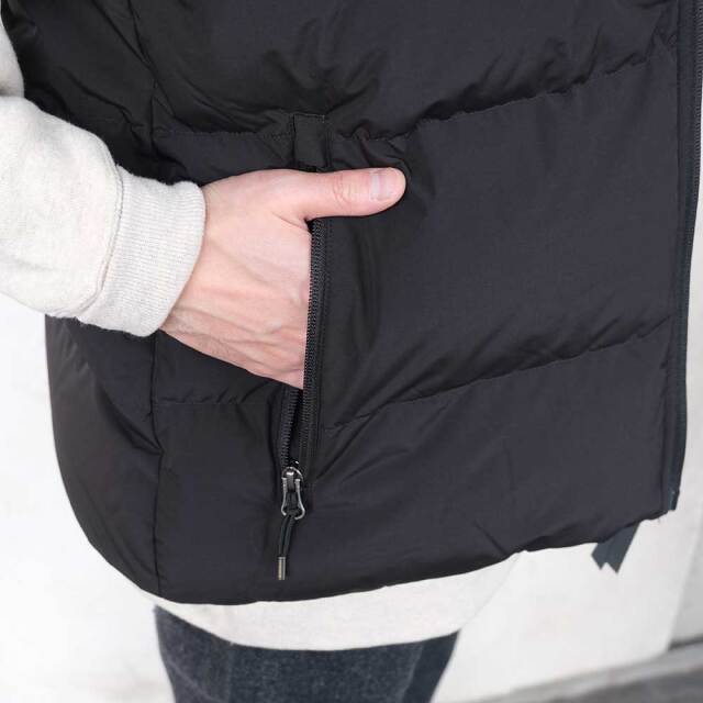 PYRENEX SOLACE メンズ ダウンベスト｜850FP・撥水・防風の高機能モデル
