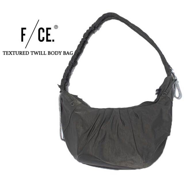 エフシーイー F/CE. TEXTURED TWILL BODY BAG テクスチャード ツイル ボディバッグ メンズ レディース FTT36261B0008 ナイロン 12L チャコール