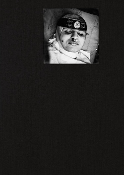 サキル・カーデル 写真集: SAKIR KHADER: DYING TO EXIST