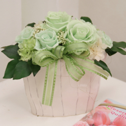 プリザーブドフラワー　ギフト　グリーンローズ