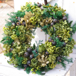 プリザーブドフラワー　リース　オリーブグリーン　直径23ｃｍ　【送料無料】