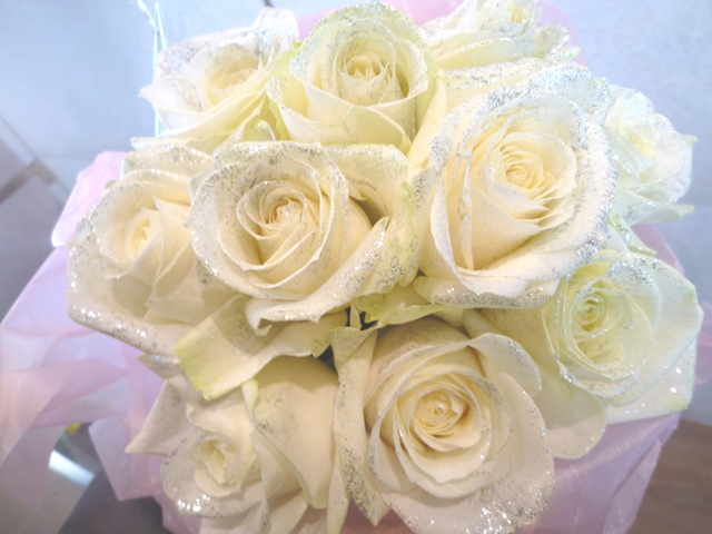 レア！！ラメ付き白バラ花束【5H-101110】