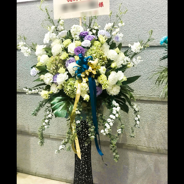 ナチュラル系アイアンスタンド花 White Green フラワーショップ アイ