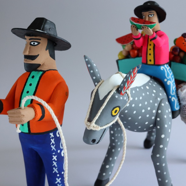 エロイ・サンティアゴ ロバと親子 オアハカンウッドカービング