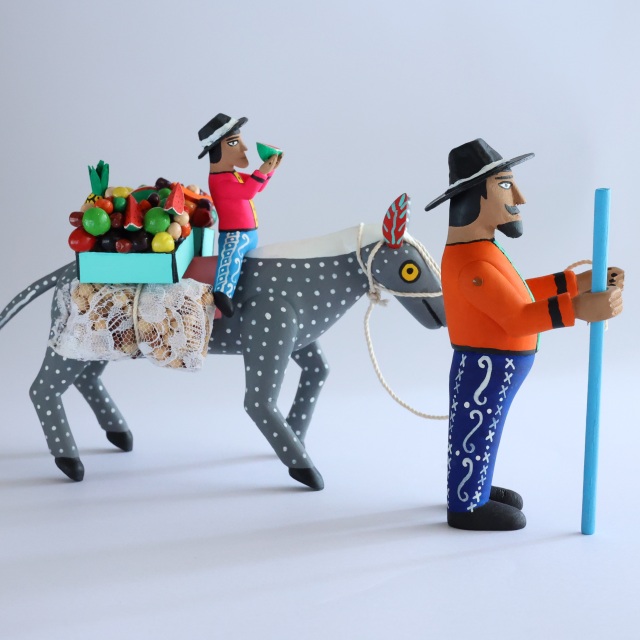 エロイ・サンティアゴ ロバと親子 オアハカンウッドカービング