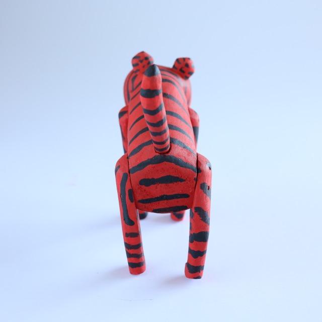 キリーノ・サンティアゴ 木彫り トラ 虎 寅 オアハカンウッド