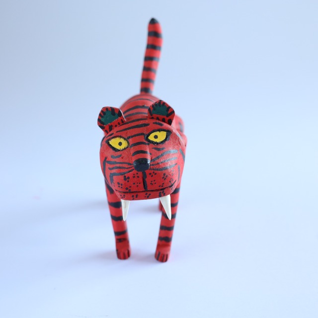 トラ キリーノサンティアゴ オアハカウッドカービング 民藝 メキシコ 伝統