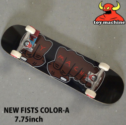 トイマシーン スケートボード コンプリート TOY MACHINE NEW FISTS COLOR-A 7.75inch [TM202] スケボー 完成品 組み立て済み
