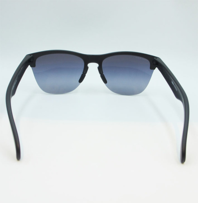 OAKLEY frogskins フレーム 9374-4963 Frogskins Lite