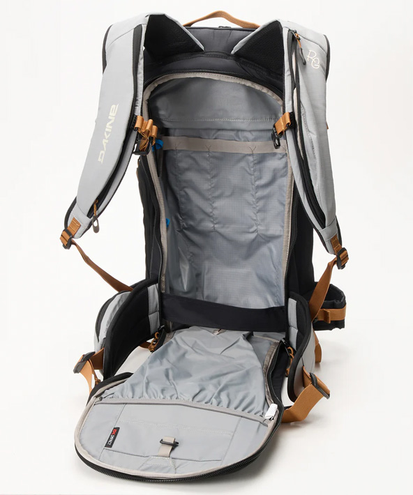 予約] 2025 ダカイン TEAM POACHER BACKPACK 22L RED GERARD リュック