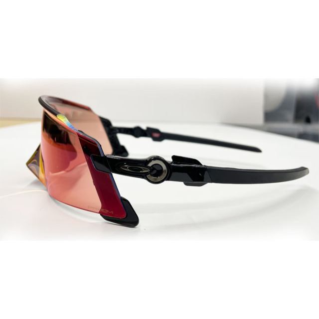 お値下げ完了！超美品！OAKLEY KATE 2022年限定モデル009455 Oakley OO9455M Oakley Kato M (0 - 149) with Violet lenses