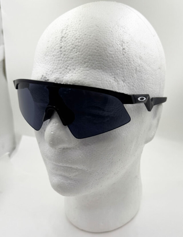 OAKLEY オークリー サングラス キッズ Resistor Sweep OJ9015-04