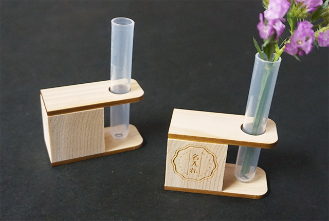 幻の銘 木台湾ひのき 入手困難 コの字ラック 無垢材無節 伐採禁止 国内