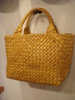 レザーメッシュトートバッグ　ベージュ