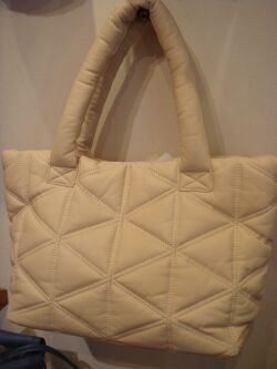 ラムレザーバッグ　オフホワイト