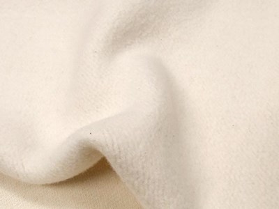 C.厚手起毛ニット（オフホワイト） メイン4:3