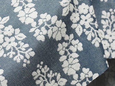 小花柄ジャカードニット（カデットブルー） メイン