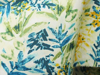 高密度タナローンプリント（オフホワイト） メイン