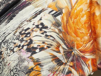 DEVEAUX Viジャージー大柄プリント（マリーゴールド） メイン