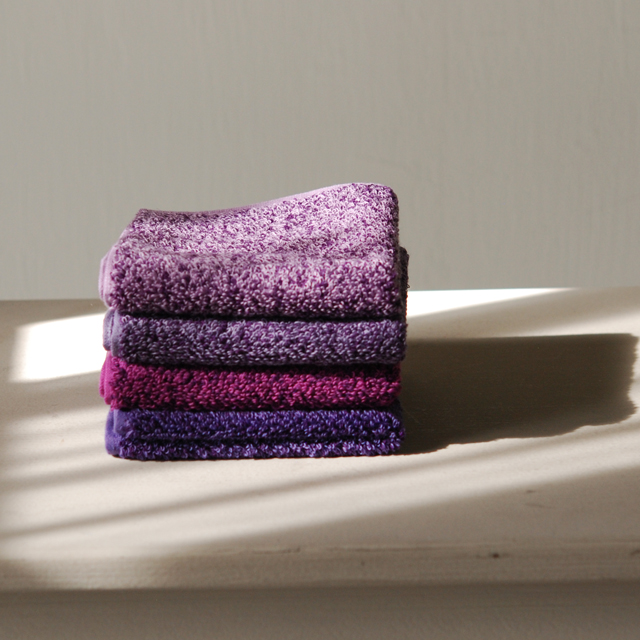 フランジュールの高級タオル,LUMIEREルミエール　１本１本の糸の色が光を放った様なルミエール（光）