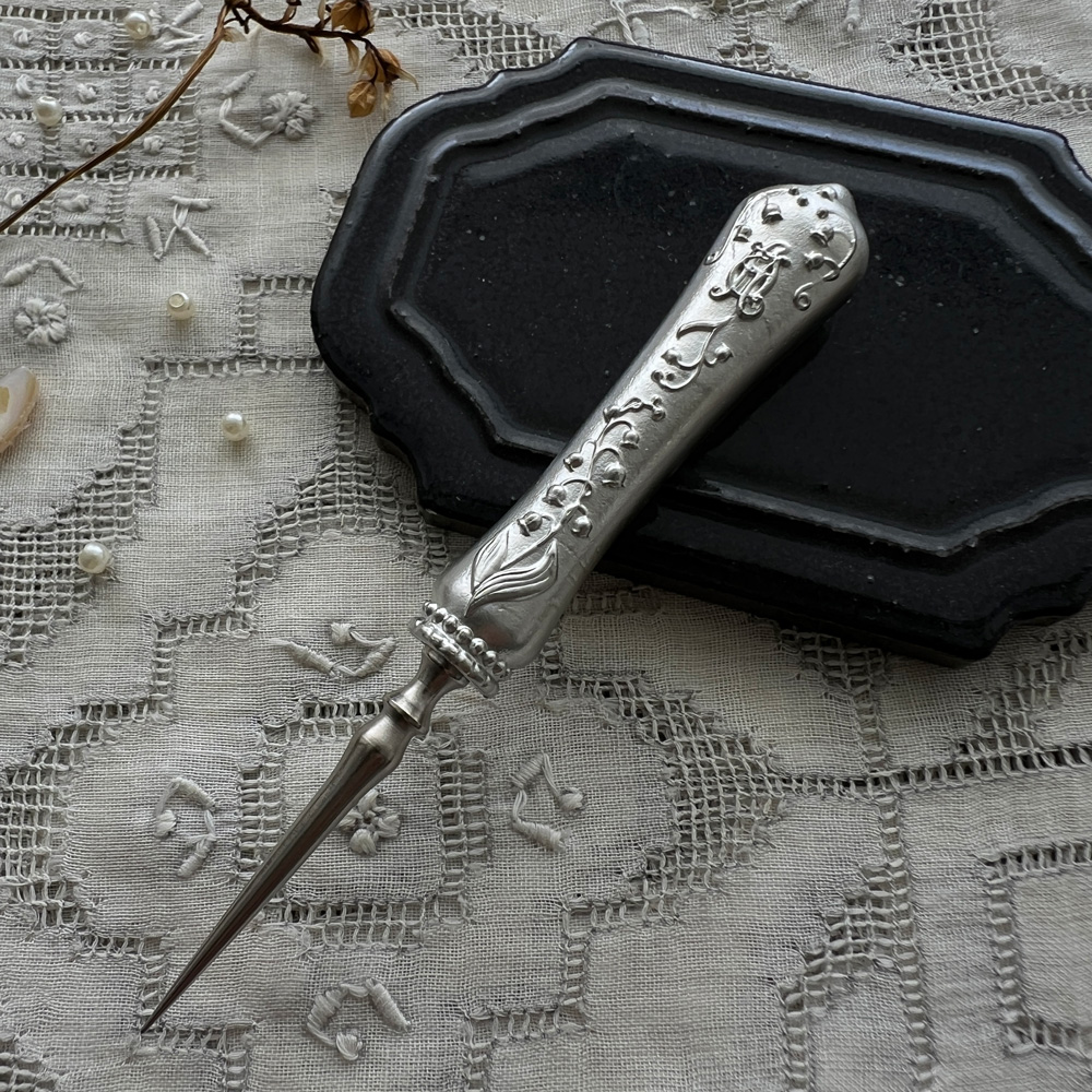 ポルトボヌール　すずらんなめらか目打　手芸用品