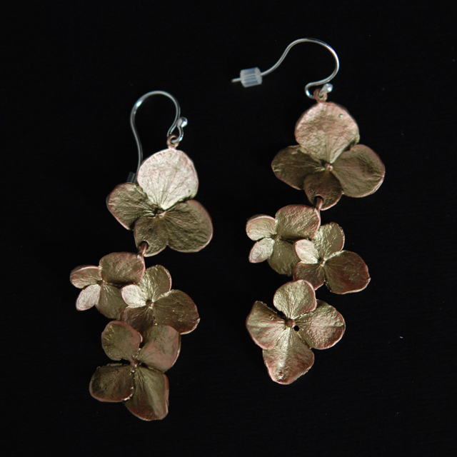 Michael Michaud（マイケルミショー）のアクセサリー。自然をモチーフにしたネックレスやピアス。