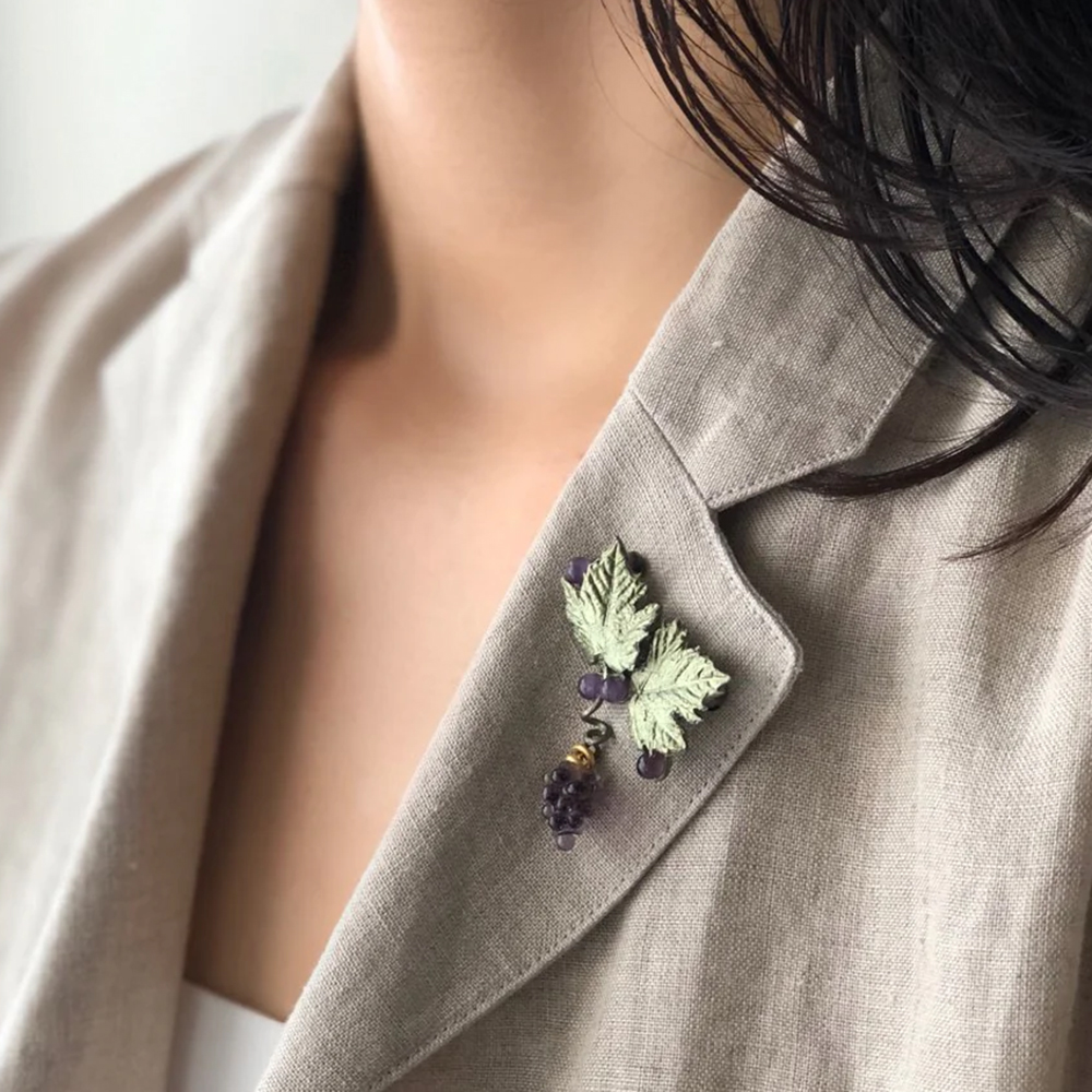 ワイルドグレープヴァイン スモールブローチ / Michael Michaud