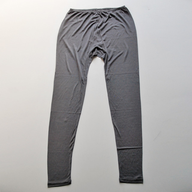 Cocoona　コクーナのシルクスキンウェア。肌に優しい、絹のなめらかな着心地。レギンス、キャミソール、ドレス、ナイトウェア。