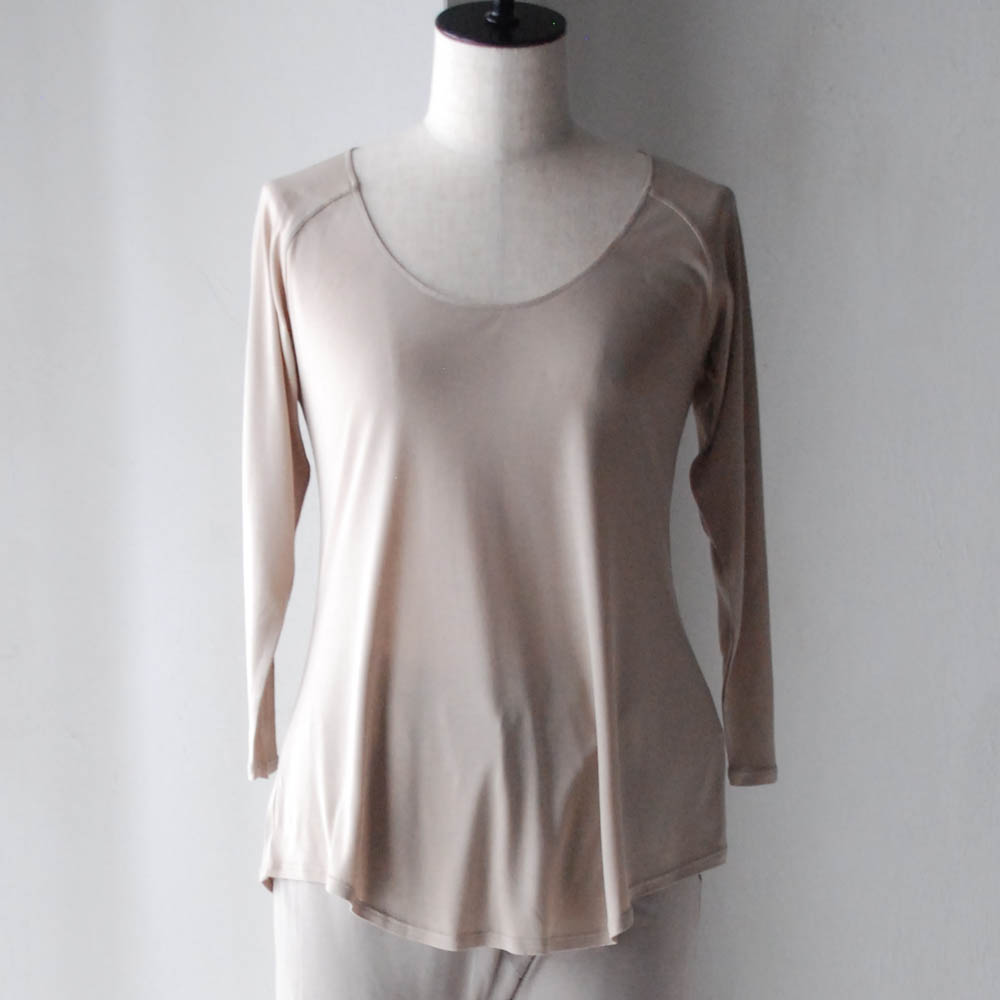 Cocoona　コクーナのシルクスキンウェア。肌に優しい、絹のなめらかな着心地。レギンス、キャミソール、ドレス、ナイトウェア。