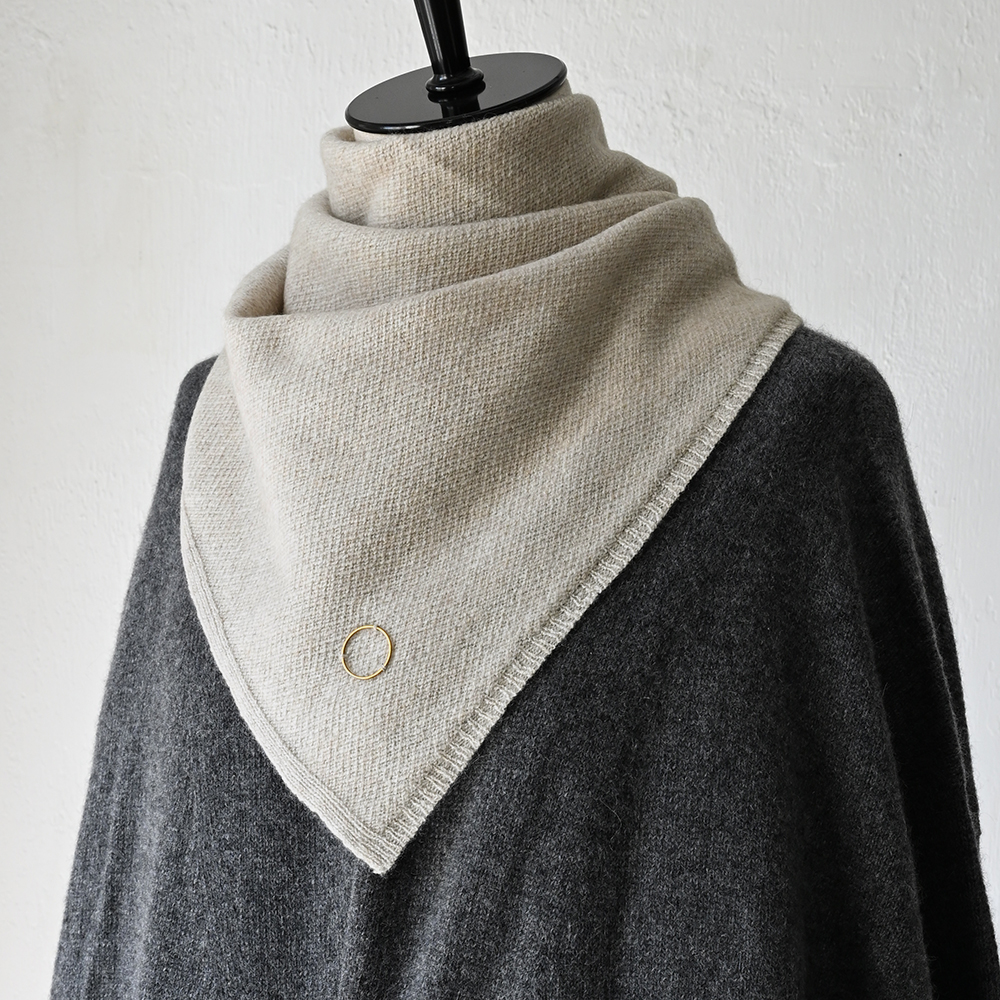 オユーナ（OYUNA）のコレクション。上質なカシミアウェアが入荷しております。イギリスブランド。