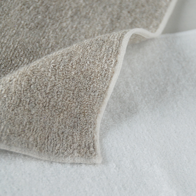 フランジュール　グラースミニタオル。シャリ感が気持ちよい肌触り、吸水性の良さが特徴です。