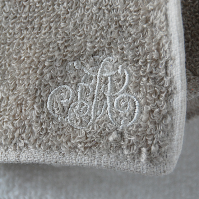 フランジュール　グラースミニタオル。シャリ感が気持ちよい肌触り、吸水性の良さが特徴です。