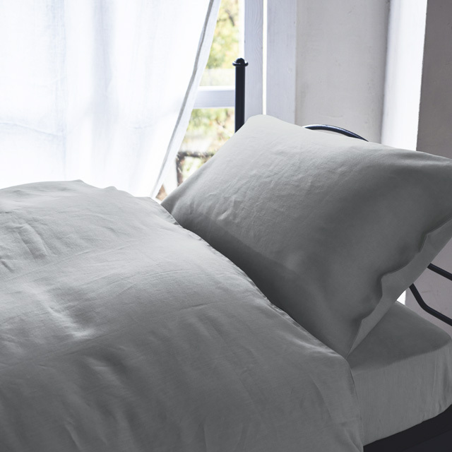 シノンピローケース。フランジュール　FRANCJOUR　ベッドリネン BED LINEN マルチネリ MARTINELLI