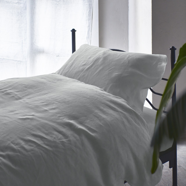 スカラピローケース。フランジュール　FRANCJOUR　ベッドリネン BED LINEN マルチネリ MARTINELLI