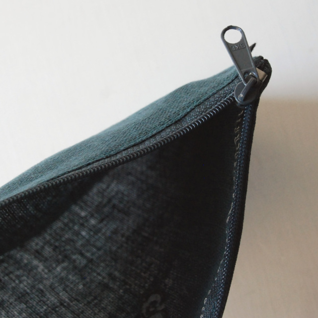 フランジュールオリジナルのリネンポーチ