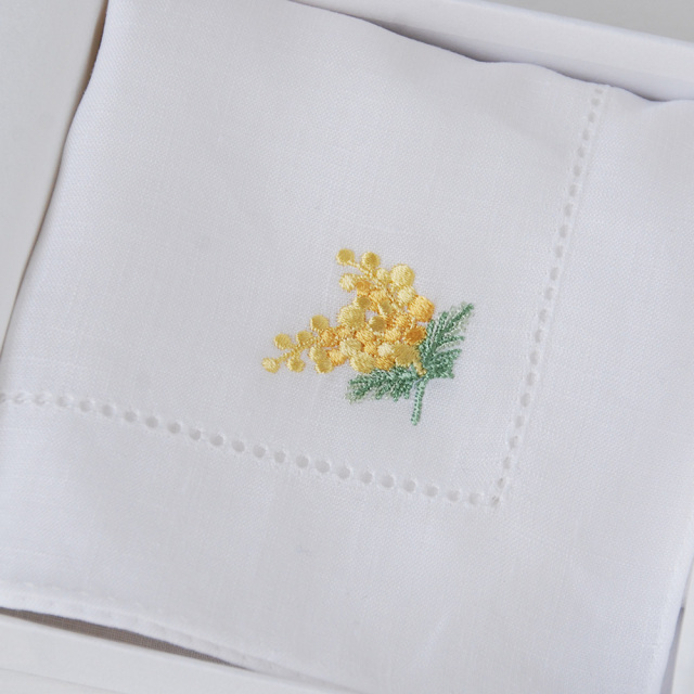 エルメス　刺繍ハンカチ　未使用 名入れ可】 刺繍 エルメス ハンカチ タオルハンカチ HERMES