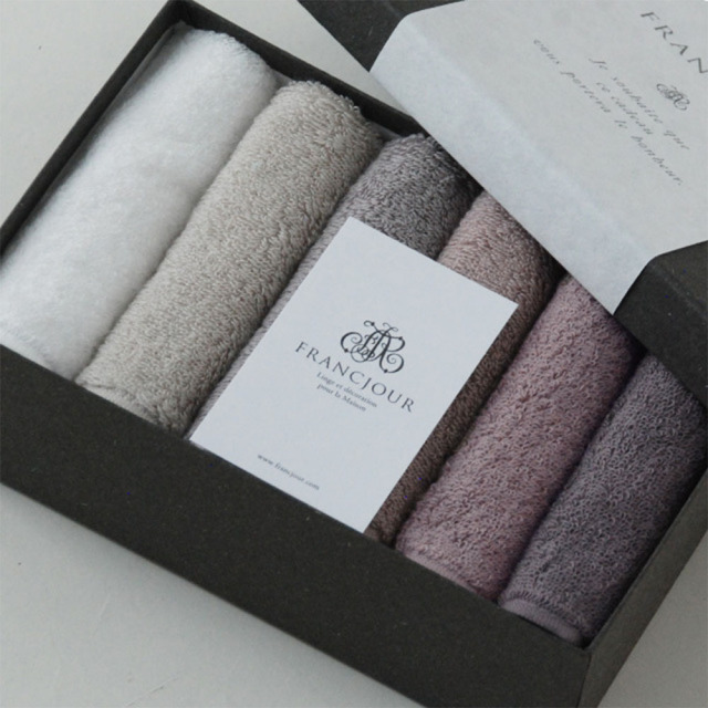 フランジュールの高級タオル、デコール。上質なリネンやコットンを使った美しいタオルです。