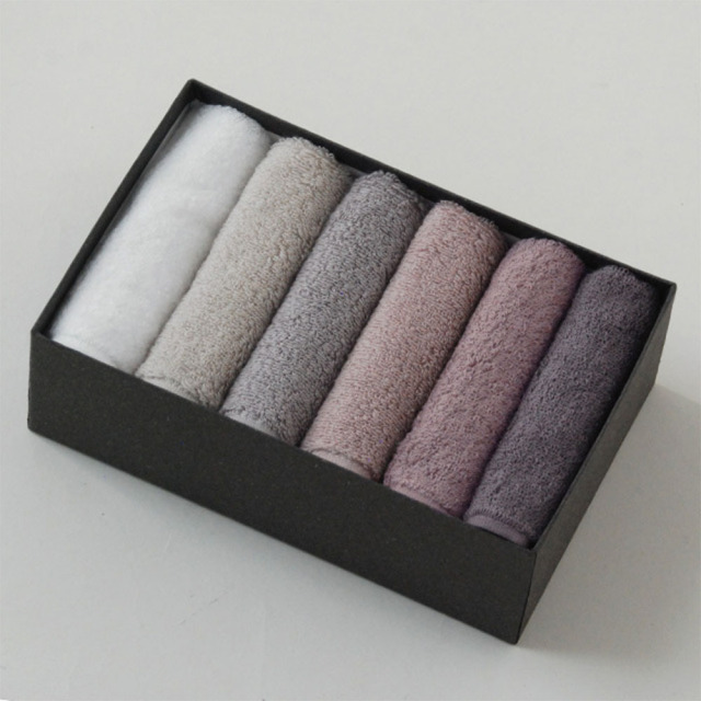 フランジュールの高級タオル、デコール。上質なリネンやコットンを使った美しいタオルです。