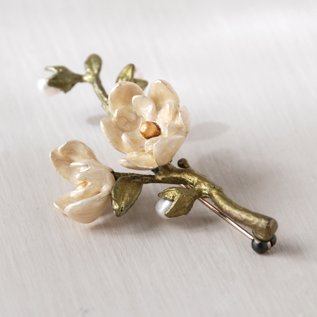 Michael Michaud（マイケルミショー）のアクセサリー。自然をモチーフにしたネックレスやピアス。