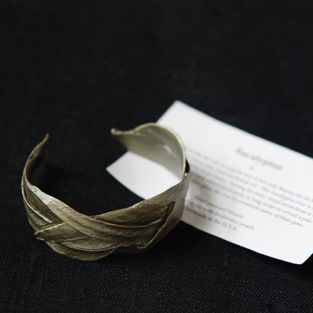 マイケルミショー　Michael Michaud  自然、とくに植物をモチーフにしたデザインで人気の高いMichael Michaud。