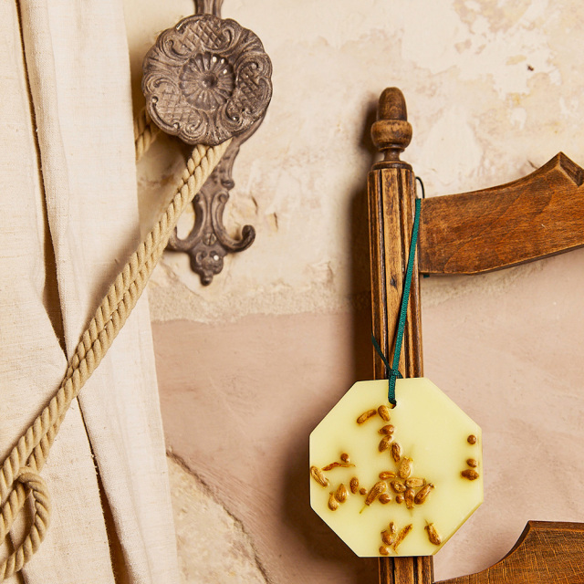 キャリエールフレール　フランスのフレグランス