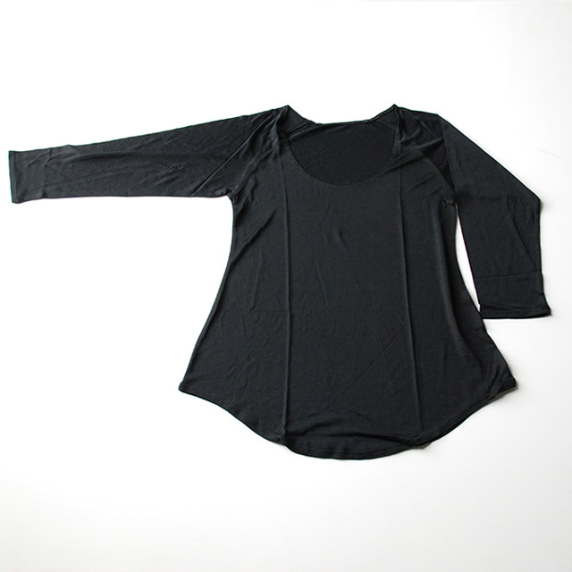 Cocoona　コクーナのシルクスキンウェア。肌に優しい、絹のなめらかな着心地。レギンス、キャミソール、ドレス、ナイトウェア。