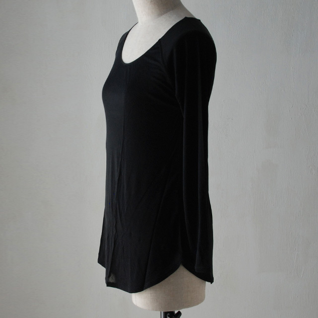 Cocoona　コクーナのシルクスキンウェア。肌に優しい、絹のなめらかな着心地。レギンス、キャミソール、ドレス、ナイトウェア。