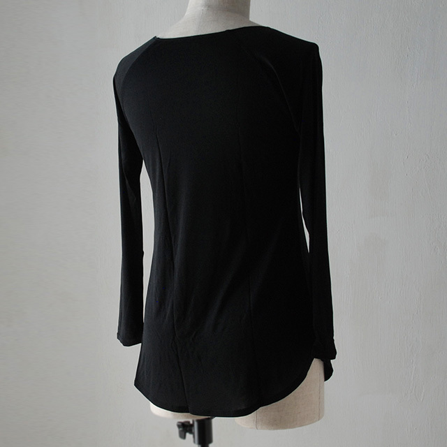 Cocoona　コクーナのシルクスキンウェア。肌に優しい、絹のなめらかな着心地。レギンス、キャミソール、ドレス、ナイトウェア。