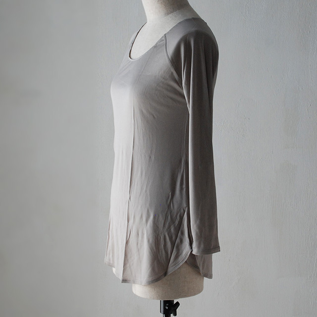 Cocoona　コクーナのシルクスキンウェア。肌に優しい、絹のなめらかな着心地。レギンス、キャミソール、ドレス、ナイトウェア。