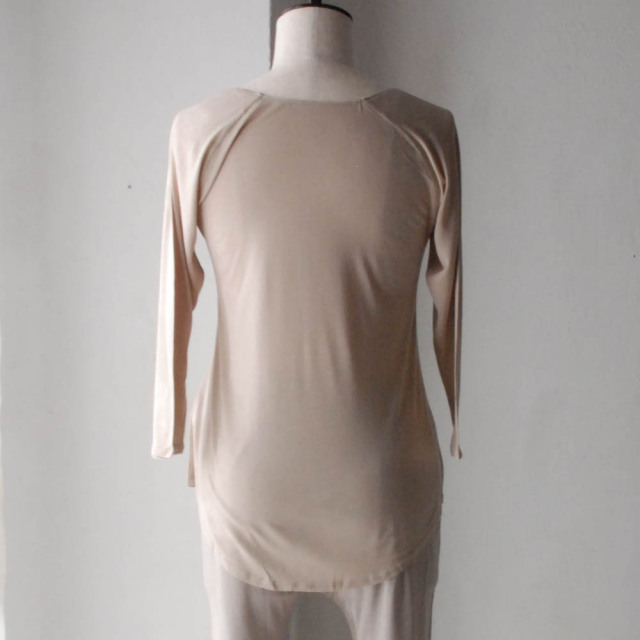 Cocoona　コクーナのシルクスキンウェア。肌に優しい、絹のなめらかな着心地。レギンス、キャミソール、ドレス、ナイトウェア。