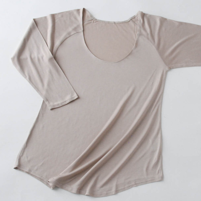 Cocoona　コクーナのシルクスキンウェア。肌に優しい、絹のなめらかな着心地。レギンス、キャミソール、ドレス、ナイトウェア。