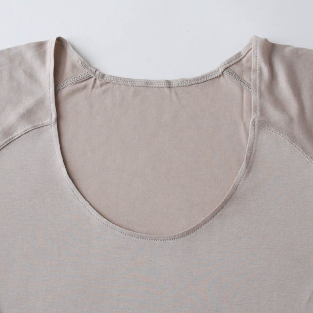 Cocoona　コクーナのシルクスキンウェア。肌に優しい、絹のなめらかな着心地。レギンス、キャミソール、ドレス、ナイトウェア。