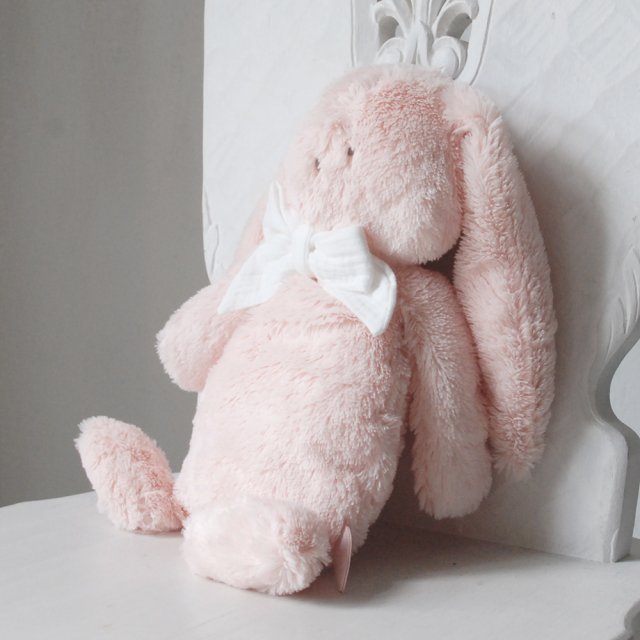 ウサギぬいぐるみ エラ / Dimpel 